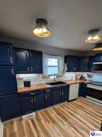 256 W Vine Street, Radcliff, KY 40160