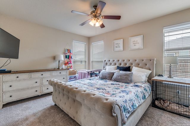 717 Fountain Gate, Schertz, TX 78108