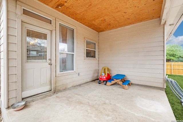 717 Fountain Gate, Schertz, TX 78108