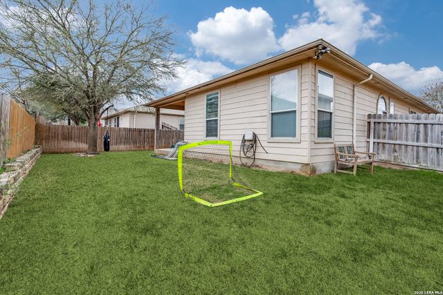 717 Fountain Gate, Schertz, TX 78108