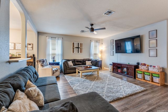 717 Fountain Gate, Schertz, TX 78108