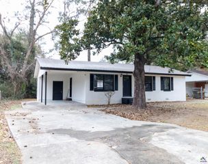 94 Ravenwood Way, Warner Robins, GA 31093