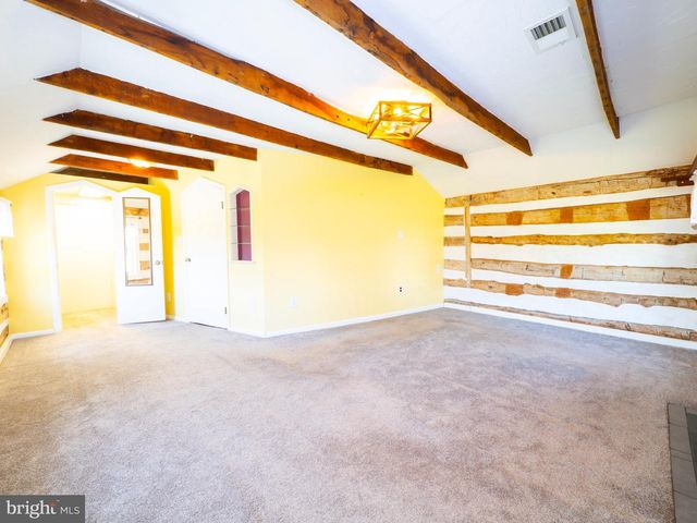 6434 MIDDLEWAY PIKE, Kearneysville, WV 25430