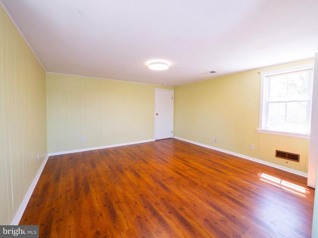 6434 MIDDLEWAY PIKE, Kearneysville, WV 25430