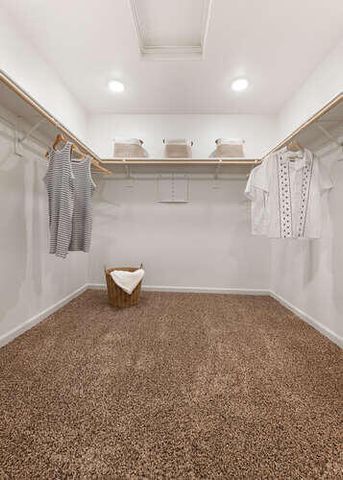 7041 Oriole Avenue, Visalia, CA 93291