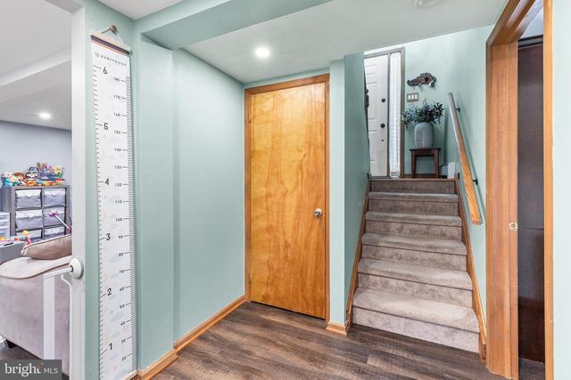 46 POPODICKON DR, Boyertown, PA 19512
