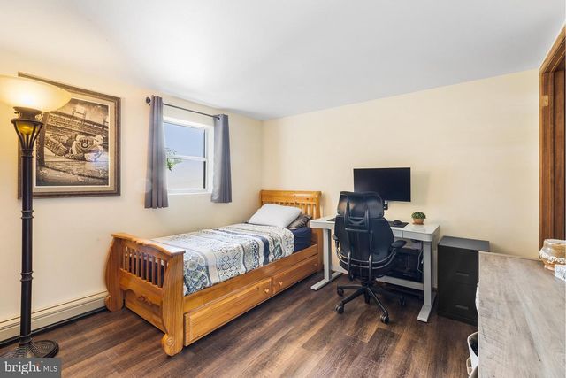 46 POPODICKON DR, Boyertown, PA 19512