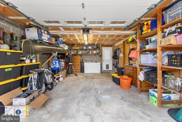 46 POPODICKON DR, Boyertown, PA 19512