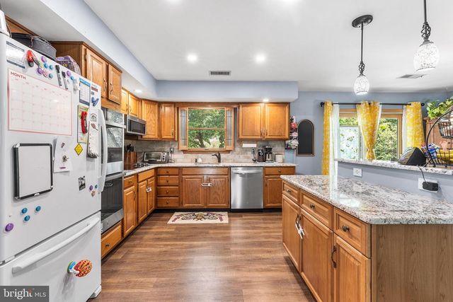 46 POPODICKON DR, Boyertown, PA 19512