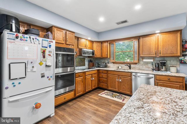 46 POPODICKON DR, Boyertown, PA 19512