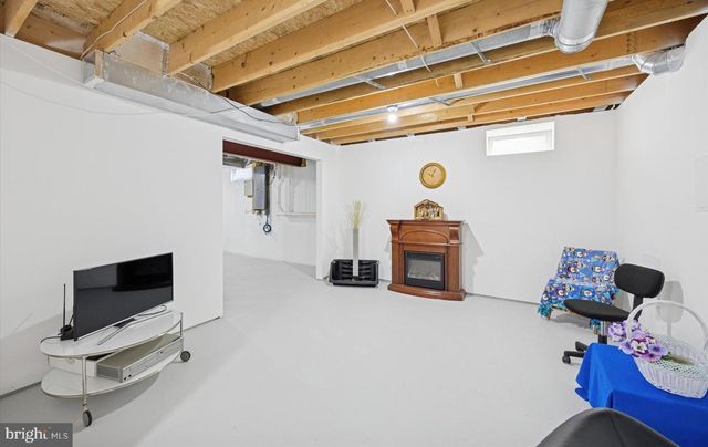 112 BUNCHE BLVD, Wilmington, DE 19801