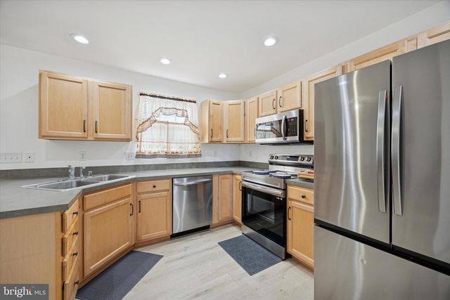 112 BUNCHE BLVD, Wilmington, DE 19801