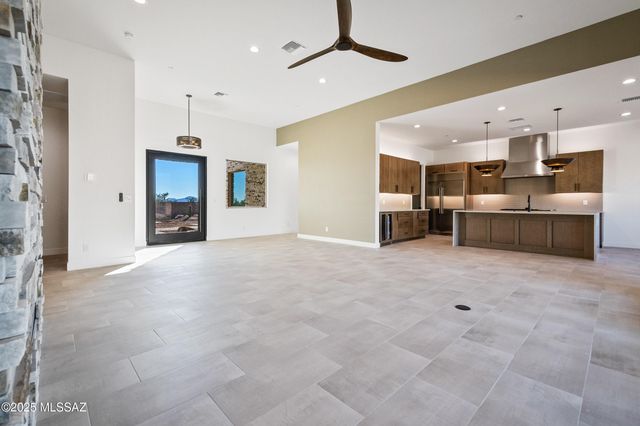 4940 W Dove Nest Place, Marana, AZ 85658