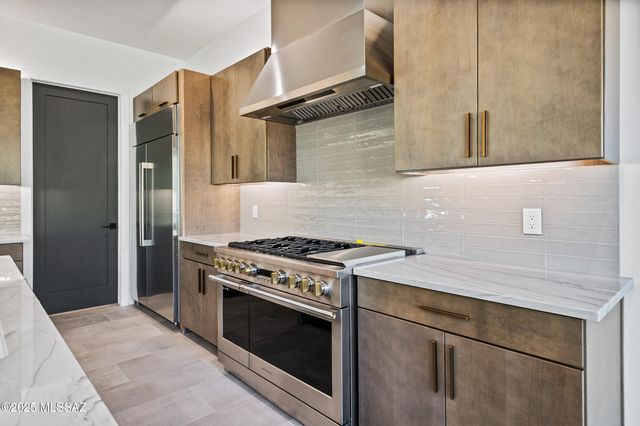 4940 W Dove Nest Place, Marana, AZ 85658