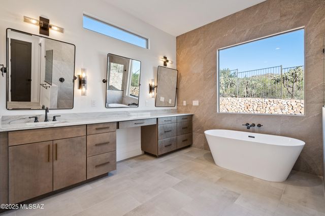 4940 W Dove Nest Place, Marana, AZ 85658