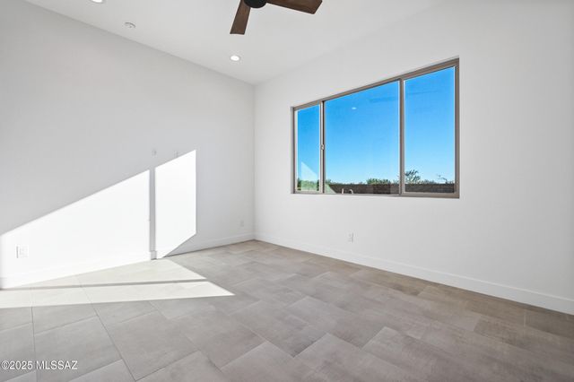 4940 W Dove Nest Place, Marana, AZ 85658