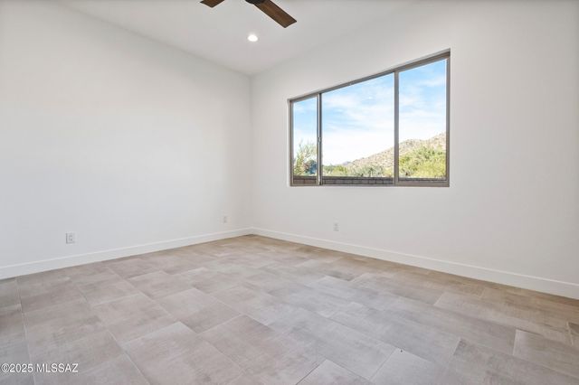 4940 W Dove Nest Place, Marana, AZ 85658