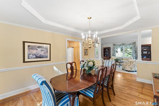 29 Narragansett Trail, Newtown, CT 06482