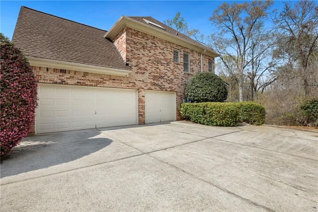 195 Millhaven Landing, Fayetteville, GA 30215