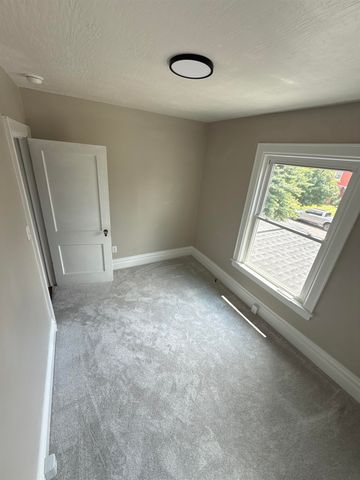 1012 11th Avenue, Huntington, WV 25701