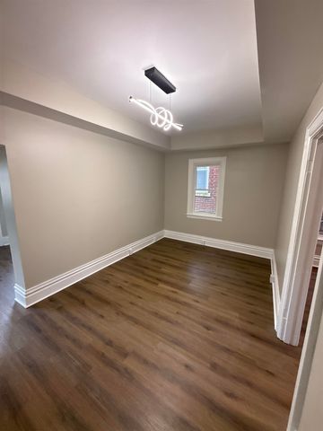 1012 11th Avenue, Huntington, WV 25701