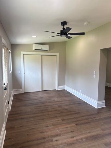 1012 11th Avenue, Huntington, WV 25701