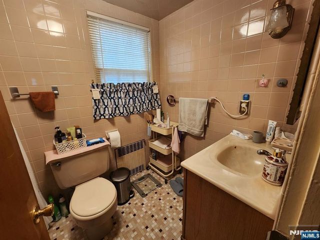 5 Bellevue Avenue, Bloomfield, NJ 07003