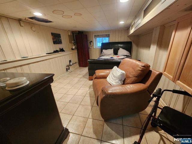 5 Bellevue Avenue, Bloomfield, NJ 07003