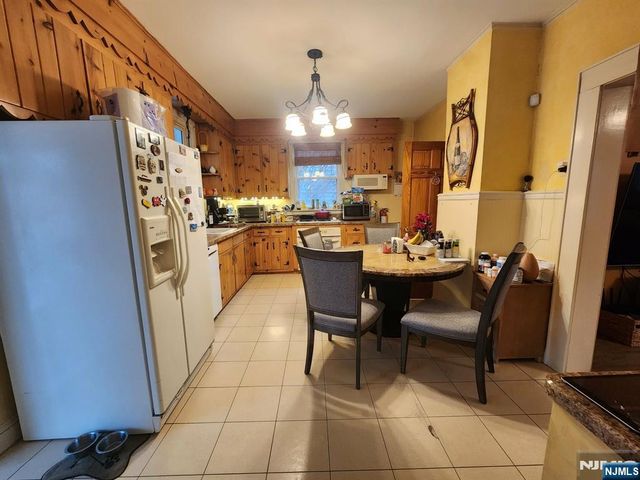 5 Bellevue Avenue, Bloomfield, NJ 07003