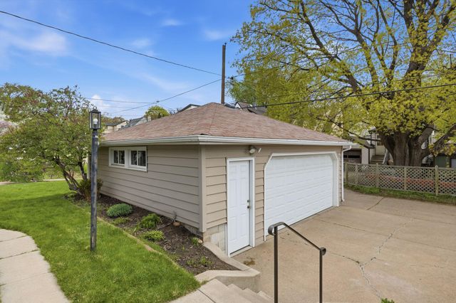 5145 16th Avenue S, Minneapolis, MN 55417
