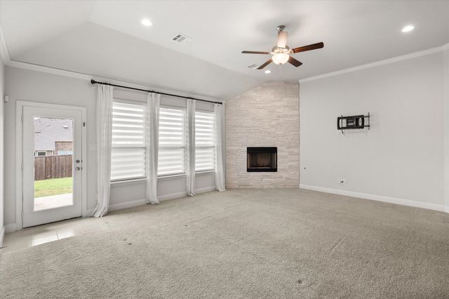 3418 Woodford Drive, Venus, TX 76084