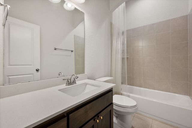 3418 Woodford Drive, Venus, TX 76084