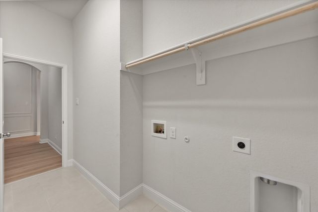 3418 Woodford Drive, Venus, TX 76084