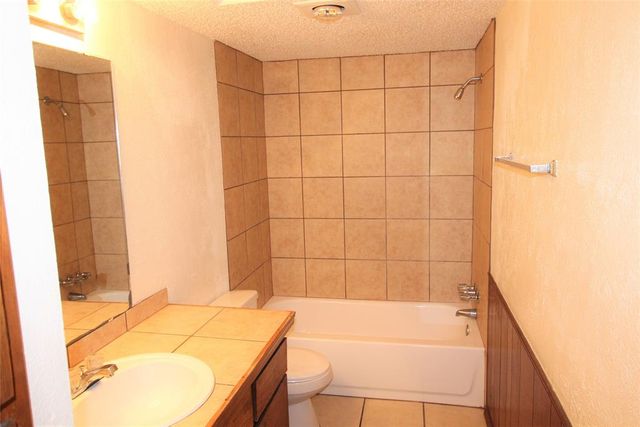 300 Chalmette Drive A, Norman, OK 73071