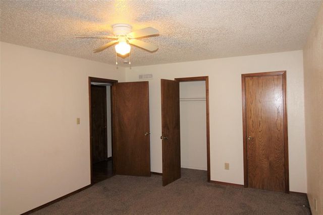 300 Chalmette Drive A, Norman, OK 73071