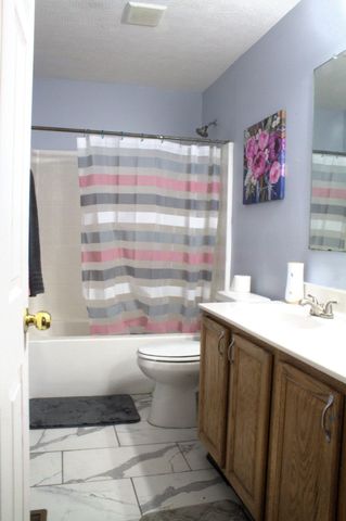 1555 Tammy Louise Drive, Pataskala, OH 43062