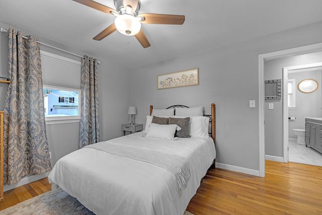 8 Sunset Dr, Leicester, MA 01524