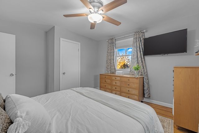 8 Sunset Dr, Leicester, MA 01524