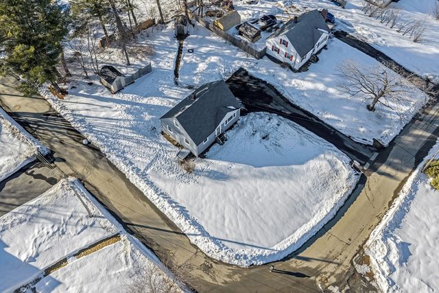 8 Sunset Dr, Leicester, MA 01524