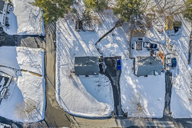 8 Sunset Dr, Leicester, MA 01524