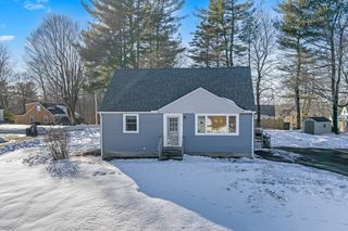 8 Sunset Dr, Leicester, MA 01524