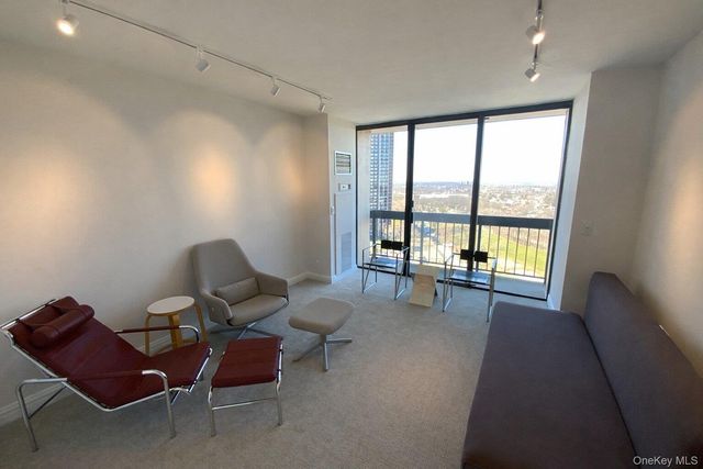 27110 Grand Central Parkway 18E, Floral Park, NY 11005