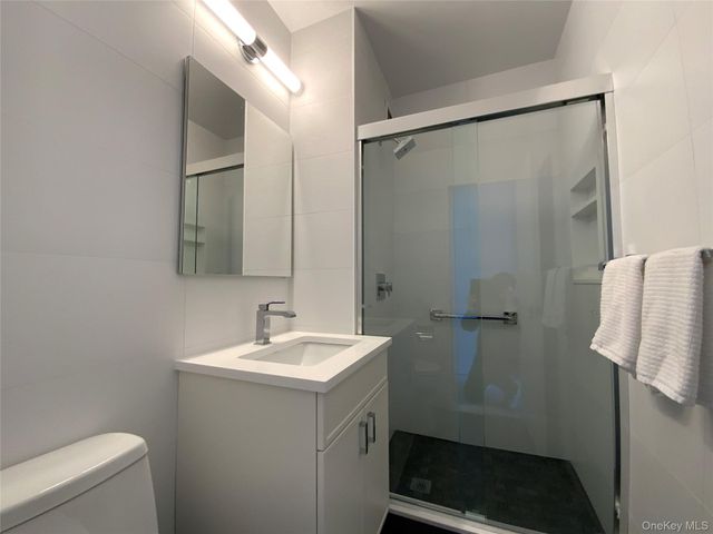 27110 Grand Central Parkway 18E, Floral Park, NY 11005