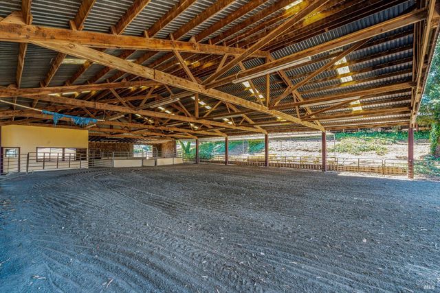 411 Highland Ave, Penngrove, CA 94951