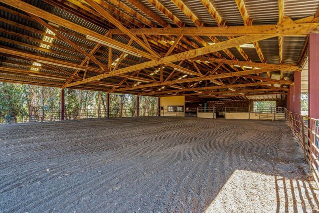 411 Highland Ave, Penngrove, CA 94951