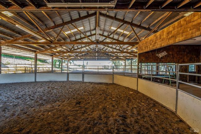 411 Highland Ave, Penngrove, CA 94951