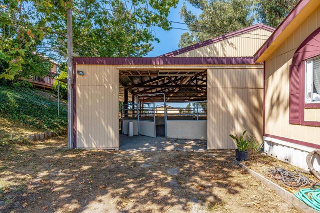411 Highland Ave, Penngrove, CA 94951
