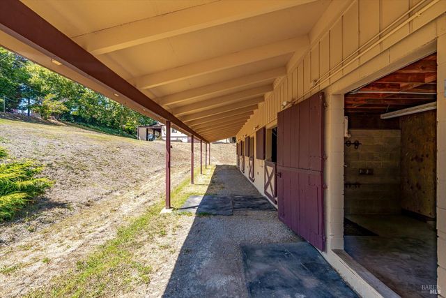 411 Highland Ave, Penngrove, CA 94951