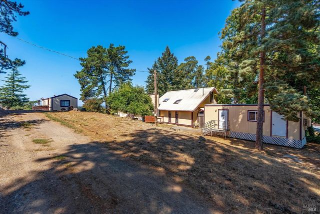 411 Highland Ave, Penngrove, CA 94951