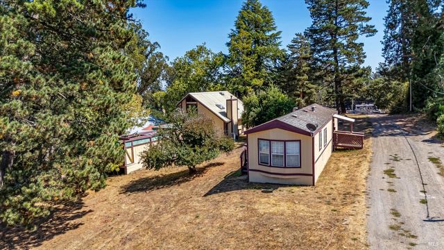 411 Highland Ave, Penngrove, CA 94951